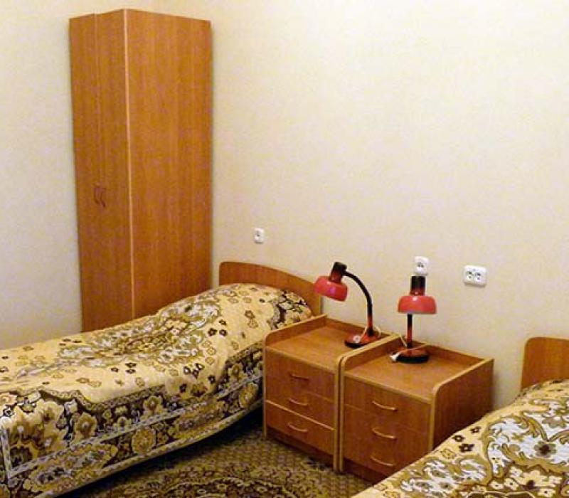 Спальные места в 2 местном 1 комнатном 1 категории санатория Орджоникидзе в Кисловодске