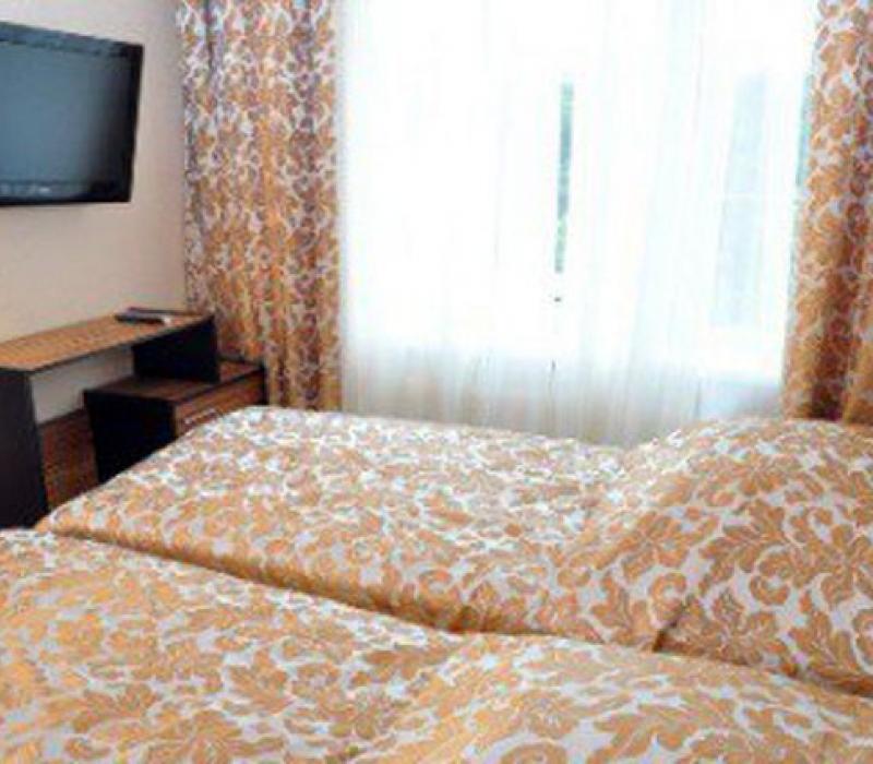 Оснащение спальной комнаты 2 местного 2 комнатного Люкса в санатории Центросоюз-Кисловодск