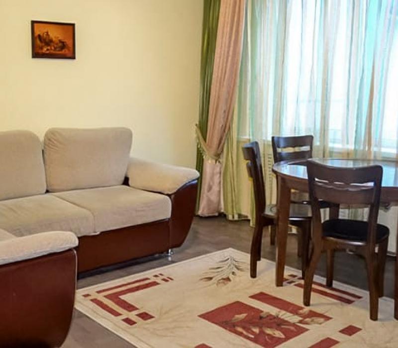 Гостиная в 2 местном 2 комнатном Люксе без балкона санатория Родник в Кисловодске