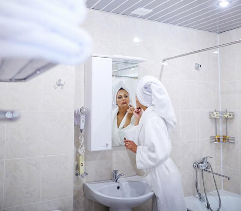 Ванная комната в 2 местном 1 комнатном Стандарте (с подселением) без балкона санатория Родник в Кисловодске
