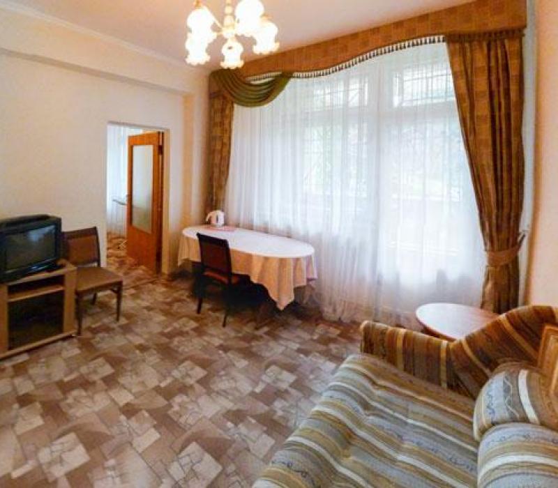 Гостиная 2 местного 3 комнатного Люкса, Корпус №2 «Горный» в санатории Нарзан Кисловодска
