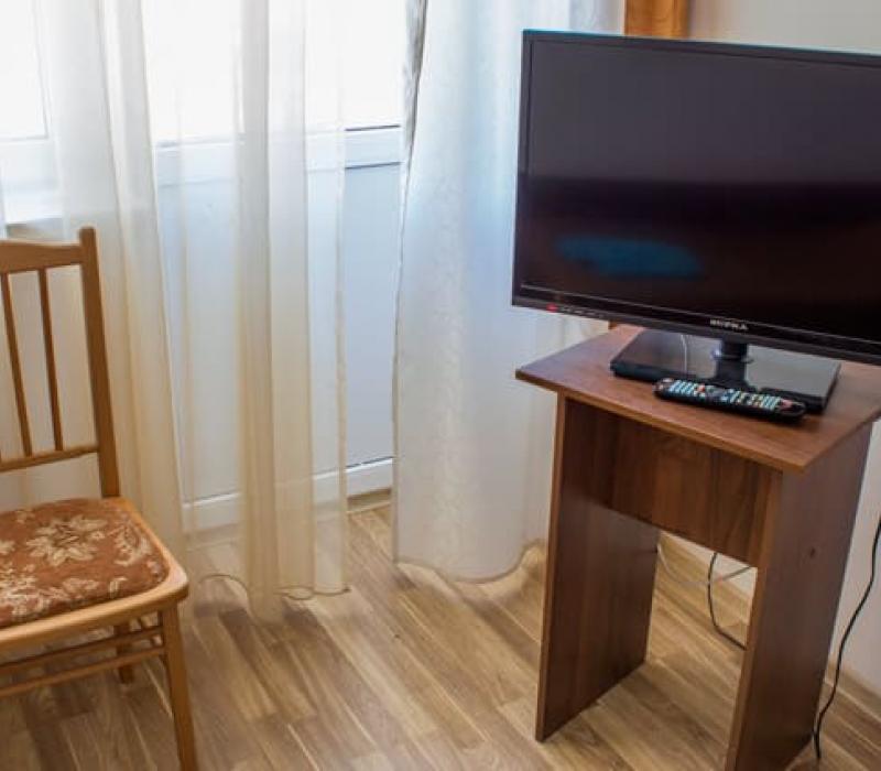 Телевизор в 1 местном 1 комнатном Комфорт улучшенный, Корпус 3 санатория Узбекистан в Кисловодске