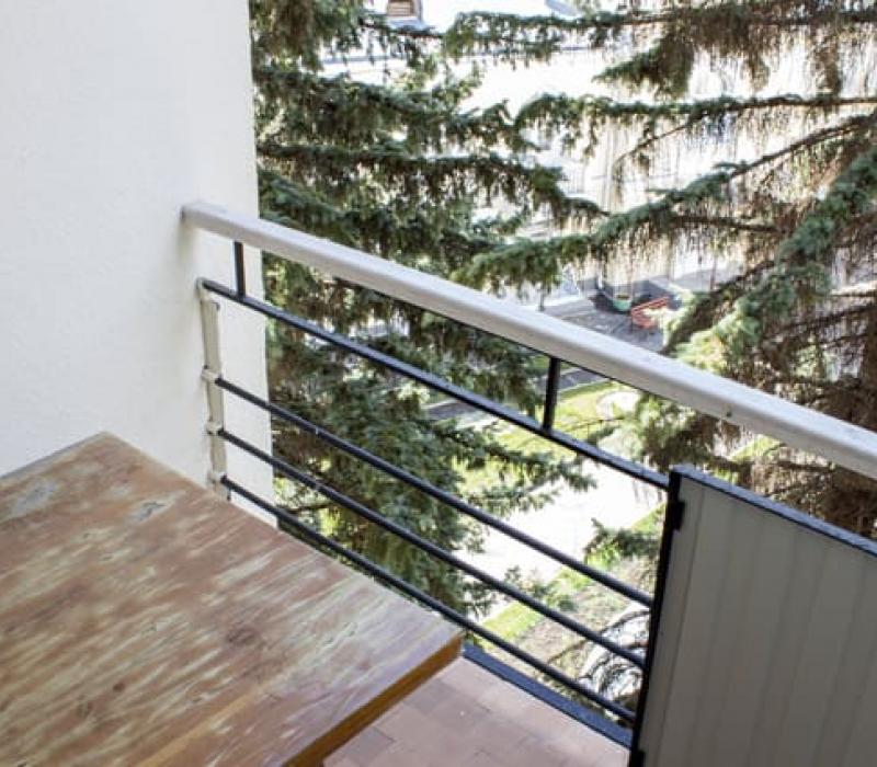 Балкон в 1 местном 1 комнатном Стандарте, Корпус 3 санатория Узбекистан. Кисловодск