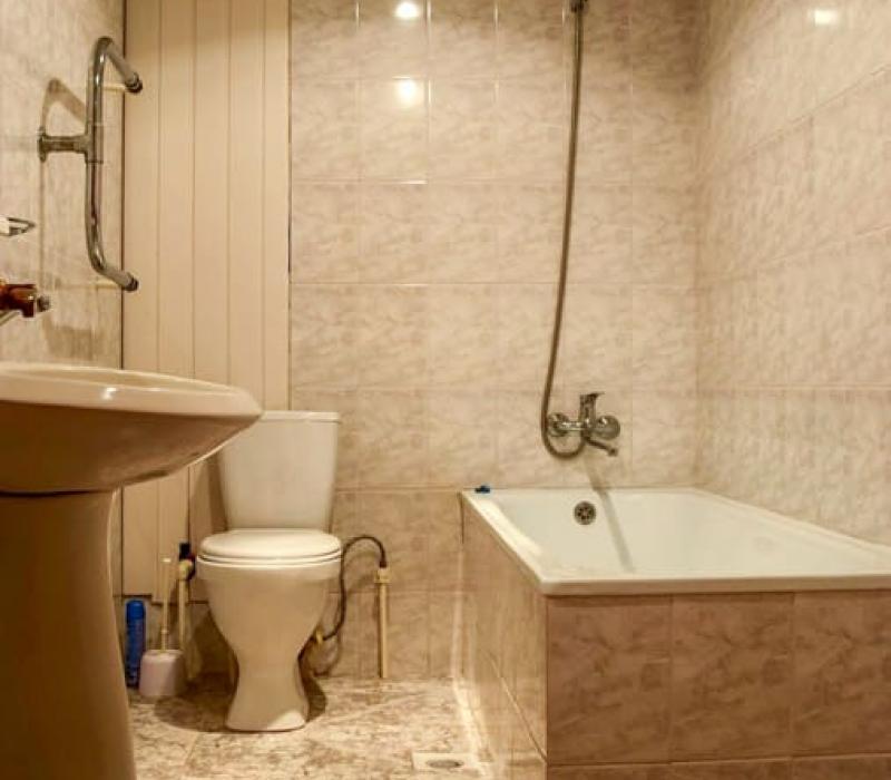 Ванная комната в 2 местном 2 комнатном Люксе, Корпус 1 санатория Пикет. Кисловодск