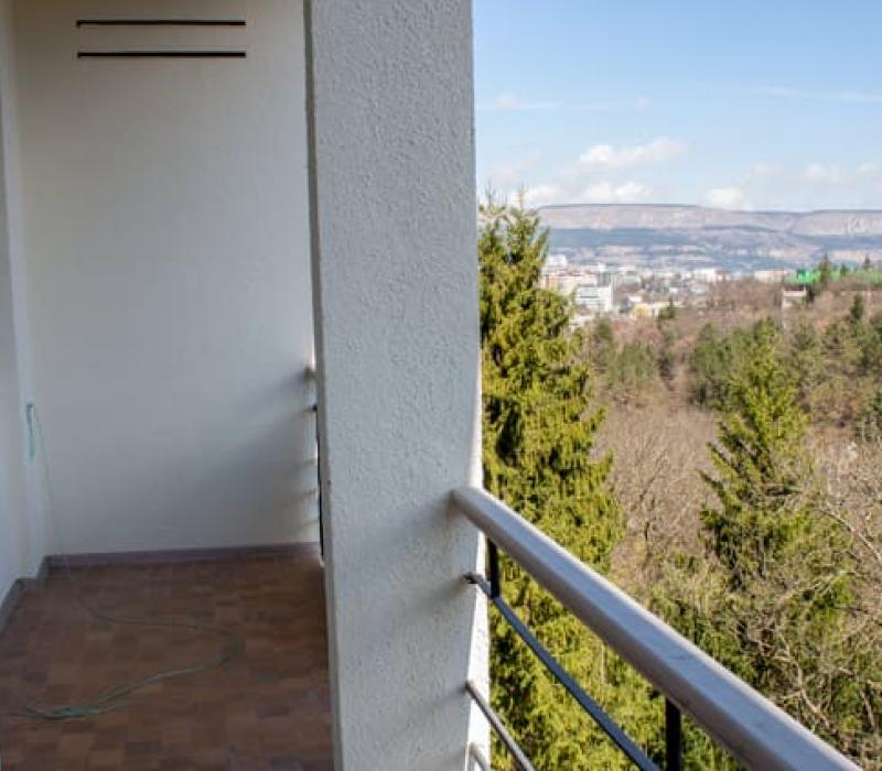 Балкон в 2 местном 2 комнатном номере Люкс повышенной комфортности, Корпус 3 санатория Узбекистан Кисловодска