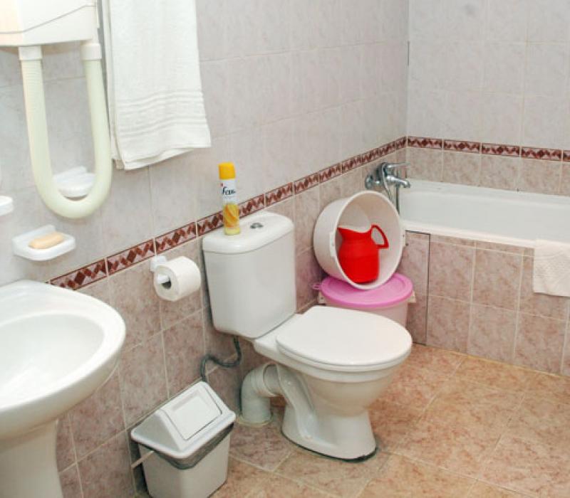 Ванная комната в 2 местном 2 комнатном Люксе Дабл, Корпус 3 санатория Москва в Кисловодске