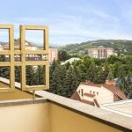 Вид с балкона номера 2 местный 2 комнатный Люкс в санатории Целебный Нарзан Кисловодска