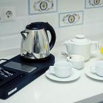 Чайный сет (чай, кофе, сахар), электрочайник в номере 2 местный 3 комнатный Серебряный Люкс санатория Целебный Нарзан в Кисловодске