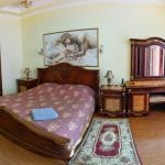 Первая спальня номера 2 местные 3 комнатные Апартаменты в санатории Центросоюз-Кисловодск