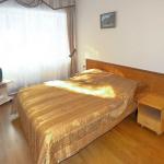 Спальня в 2 местном 2 комнатном Семейном без балкона санатория Родник в Кисловодске