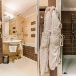 Ванная комната в 1 местном 1 комнатном Стандарте санатория Заря в Кисловодске