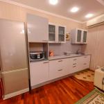 Кухонная зона в 2 местных 3 комнатных Апартаментах санатория Вилла Арнест. Кисловодск
