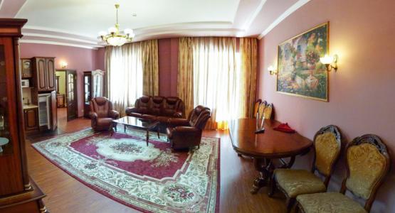 2 местные 3 комнатные Апартаменты. Санаторий Центросоюз-Кисловодск